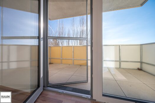 22kGtH22CYPcEmpRsGD4f