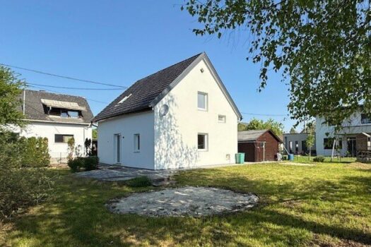 Teilsaniertes Einfamilienhaus mit großem Garten in Klagenfurt 25X2Cv38ASQOsAeAlqdThB