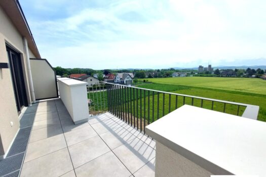 2AaR8szxLNLBHBUOAuHf0w