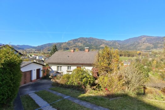 ** NEUER PREIS ** Wohnen mit Aussicht und Option das Grundstück zu erweitern! Provisionsfrei für die Käufer! 2F4Vb90My2uryTaRCDaPR7