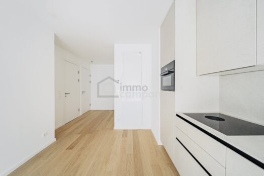 2Fh0bKKG1lwEOWTjuAgUhB