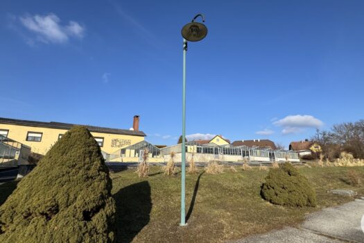 Zwei Häuser plus Nebengebäude 2UyMoD47OUPP02Inqy79au