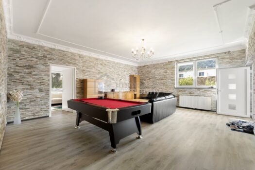 2VhTx5u64jR5gYixnaba81