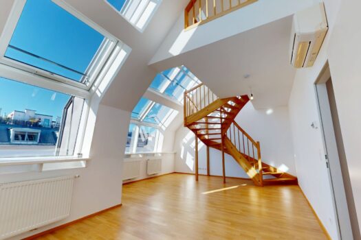 Stilvoll wohnen im Dachgeschoss – großzügig, ruhig und mit Terrasse 2YPzHkpO31woeVbDJoqgxO