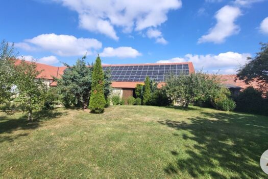 Biolandwirtschaft 15 ha Grund 3 Wohneinheiten 2bsXxEOlPYMPD7QQ8DGw8S 1
