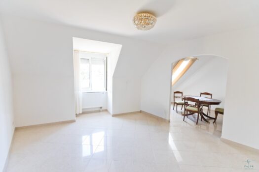 Wohlfühloase in Baden: sehr gepflegte Wohnung mit Garage und modernem Komfort! 35B0U2wjwZEbofW3rR7Q00