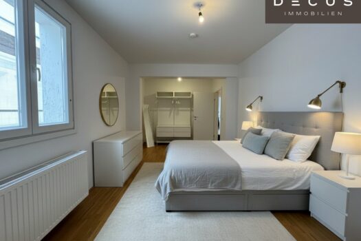 | ENTZÜCKEND UND HELLE DACHGESCHOSSWOHNUNG | 2 ZIMMER | CA. 51,5 m² | 4. OG | BESTLAGE | HAUPTPLATZ | ECKE MURGASSE 36QlkZVyEmLjd1lAktOC1u