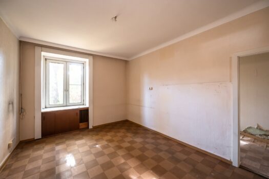 3RQRe400z15BKSKrZag2vI