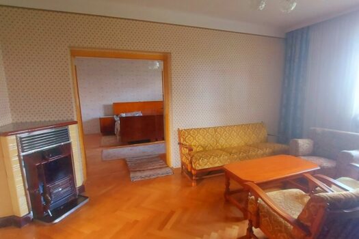 Charmantes Haus in Schwadorf: 6 Zimmer, Garten, Balkon – Ihr Renovierungsprojekt wartet! Grosses Grundstück nähe Wien! 3XyMorZoBTZvi3xHgViBvM