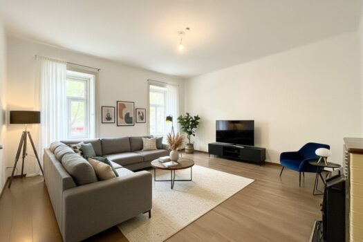 3YvIaPyYzFLAlYseF7sJHl