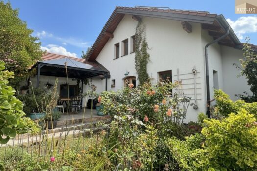 3aud0lO2zUWd5gOsUIAULF