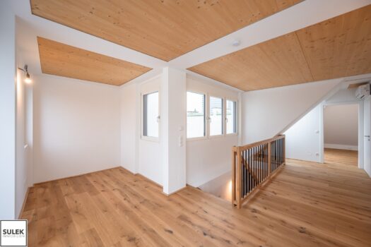 3l82lMeRFSLhRXlVYlzfmZ