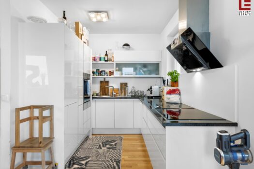 4Gu9Ovch1o38uIskHCZs2i