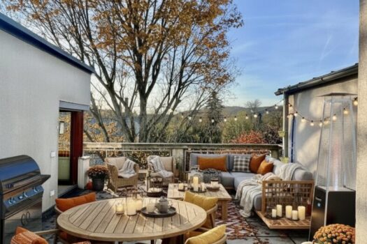 AUSSERGEWÖHNLICHE DACHTERRASSEN-MAISONETTE - MUCH MORE THAN A HOME! Uneinsichtige, sonnige Terrasse - staged