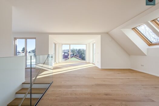 4UfuzjXZaD10M2GaI1WLZv