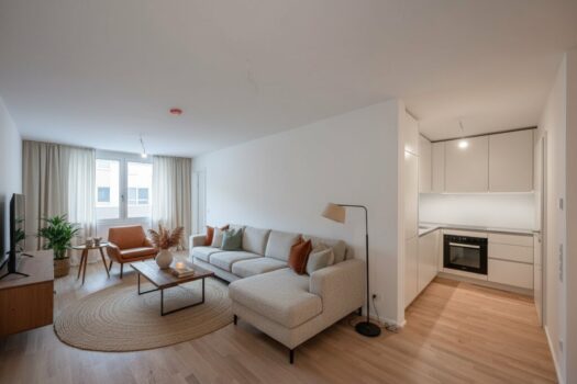 4XOy7VnVNVTtgwguF4RaRH 1