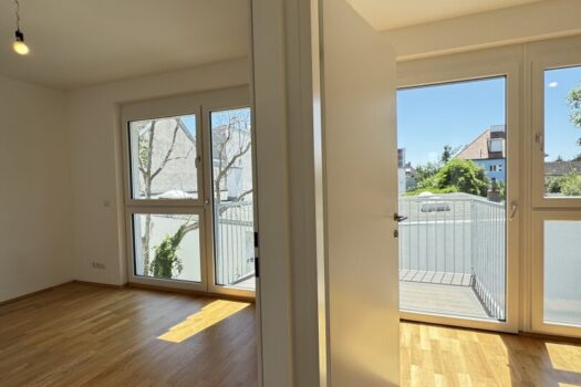 ***3-Zimmer-Wohnung mit Balkon in Ruhelage – urbanes Wohnen am Kagraner Platz *** 4ZWUCwhD86KZNw8IPSL1V0