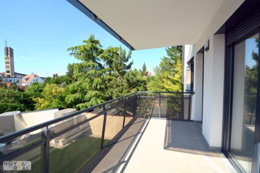 ZENTRAL UND RUHIG - TEILMÖBLIERTE TERRASSENWOHNUNG MIT FERNBLICK INS GRÜNE 4aPEjrsK6XgCnbLIXNM8ua