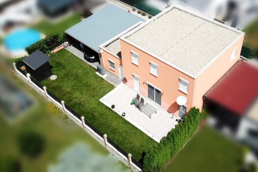 Traumhaftes Einfamilienhaus mit Garten, Terrasse, Garage und Carport Nähe Wien 4mfT9Ax7xAZ3T3nbWCp7VY