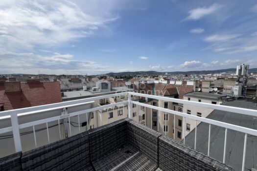 Luxuriöse zweistöckige Wohnung mit atemberaubendem Stadtblick + Balkon und geräumiger Terrasse! 15. Bezirk! U3 4nmEBdCRRdCjxIJOfGIczF