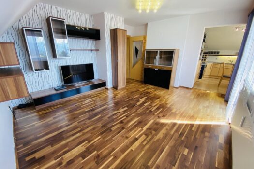 4qb2TXyMQbRJUNNTA23qGl