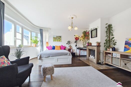Charmante 3-Zimmer-Wohnung mit Kamin in aufstrebender & urbaner Lage! 4sES2TYvq3kqpIftVdXQs7
