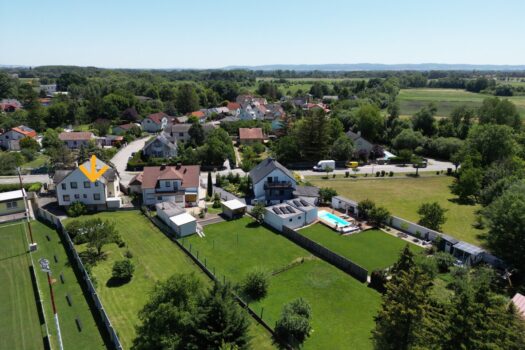 2.027 m² Baugrundstück mit zwei Doppelhaushälften 4x6zYDGagnIq7ZOsegqI6n