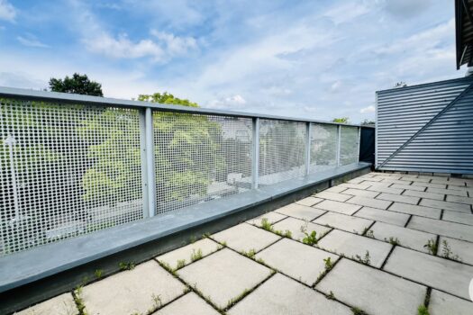 4xesn4G8hyI1WcKewoFNaI