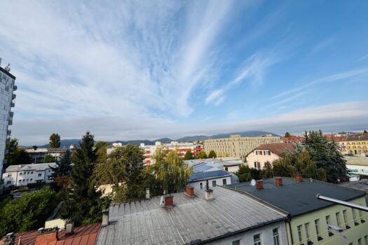 Leben oder Vermieten in Graz: Helle Wohnung mit Balkon & Fernblick 4yaq9bBdJjMho8yLH4eLCh