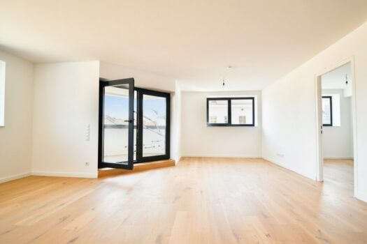 Exklusives Dachgeschoss-Domizil mit Loggia in urbaner Toplage 54ZLTFIsYsRMTu8HP0eRch