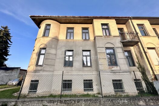 Attraktives Mehrfamilienhaus, Baugrund, mit großem Potenzial 58oWtXvW7hI0WLQeOBpoPJ