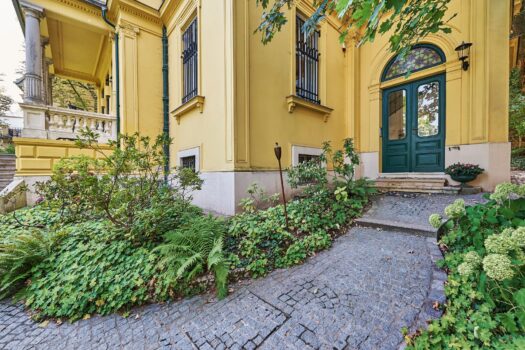 5WUnaqQUtjjVmoJTXknjE8