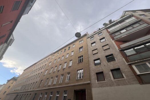 Charmante 32m² Wohnung in 1020 Wien – Sanierungsbedürftig mit viel Potenzial! Gebäude Ansicht