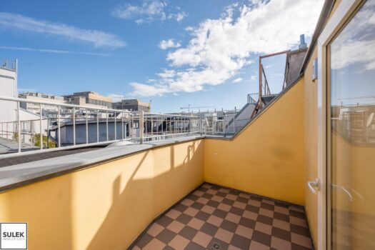 3 Zimmer-Dachgeschosswohnung mit Terrasse am Währinger Gürtel, nahe U6! 5cRb3ZnboagBCo1c4Uz2mC