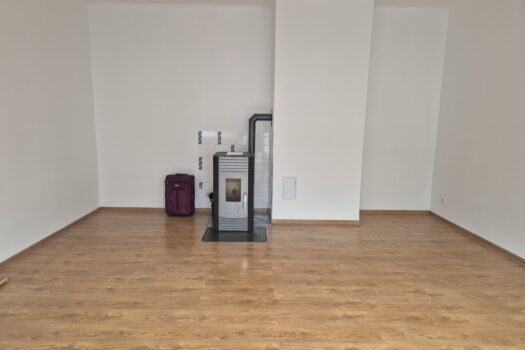 1 - Zimmerwohnung mit Balkon im Zentrum von Neunkirchen zu mieten! 5eMjxax0YNjJNUWlMGNPWL