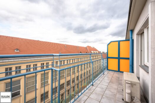 Single-Dachgeschoss-Wohnung mit Terrasse in Bestlage des 9. Bezirks! 6RIok0dR6l1oVd2olYwaFM