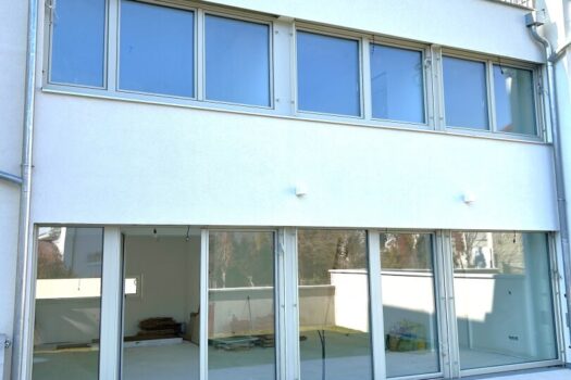 Exklusives Neubau-Reihenhaus in Klosterneuburg-Weidling – belagsfertige oder schlüsselfertige Übergabe möglich Blick vom Garten