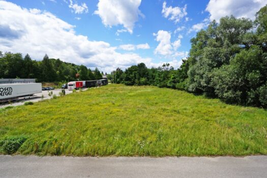 Betriebsbaugrund im Ortszentrum Pressbaum/Tullnerbach Osten nach Westen