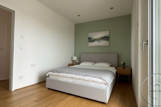 Sonniges Wohnen über den Dächern – 2 Zimmer mit Balkon & Dachterrassen-Highlight 6ogLcoGrLQm7w3Bay1MSsK