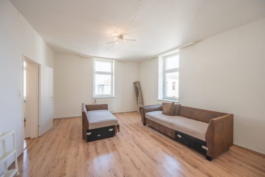 6q8KkAWTF520stuCqjEBfm