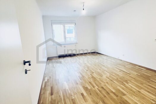 6sZyKdmQC3q9z1pDoKvRwb