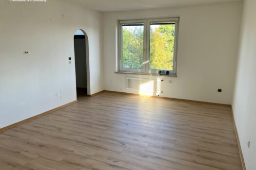 795QD6YMYgmvXxUK6lxZAl