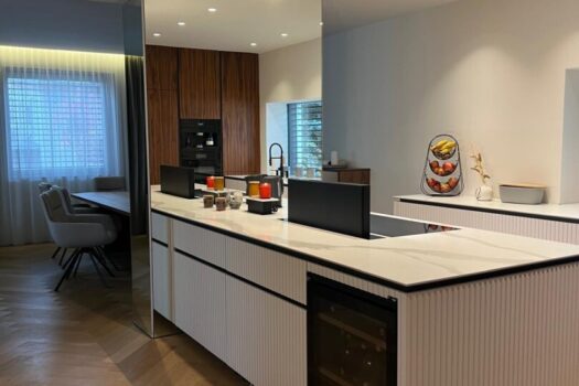 7nNZ5f7Mpyhz4juMbY0Nl1