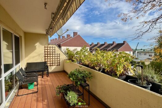 Top Lage - sehr helle und gepflegte 3 Zi. Wohnung mit Balkon in Ruhelage Du3m3PBQOuixCdyeYJ2vB