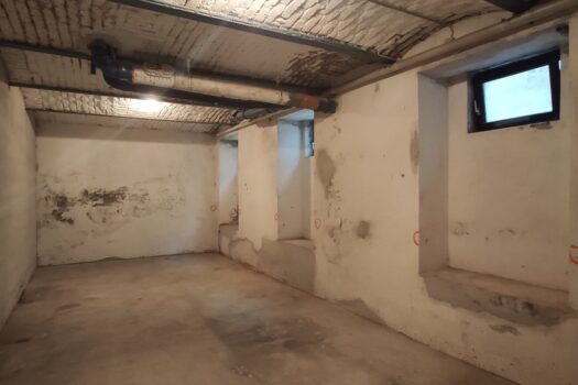 LAGERFLÄCHE IN DER SECHSHAUSERSTRASSE HÖHE GRIMMGASSE E26x1S24HvuRrm3oUROL5