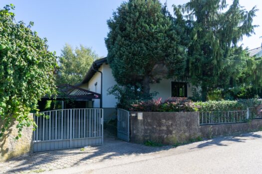 Hausansicht straßenseitig