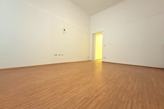 Büro mit Gasseneingang/ Meidling IkiNY5ucIsVIp8I79eE9U