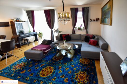 UB5L7D08I3tgNn4qGPAkC