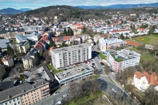 fJkgvrCzBKbD92C8ZBGza