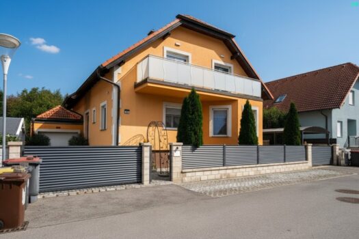 Exklusives Ziegelmassivhaus mit 312 m² Wohnfläche, 9 Zimmern und luxuriöser Ausstattung Haus